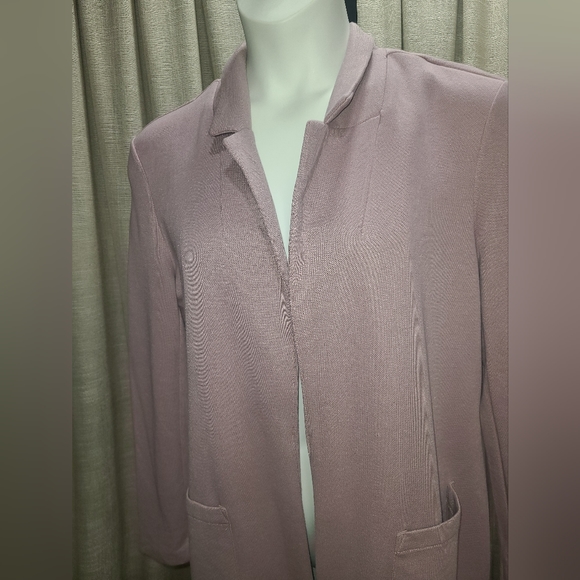 One Jacket - Picture 5 of 5